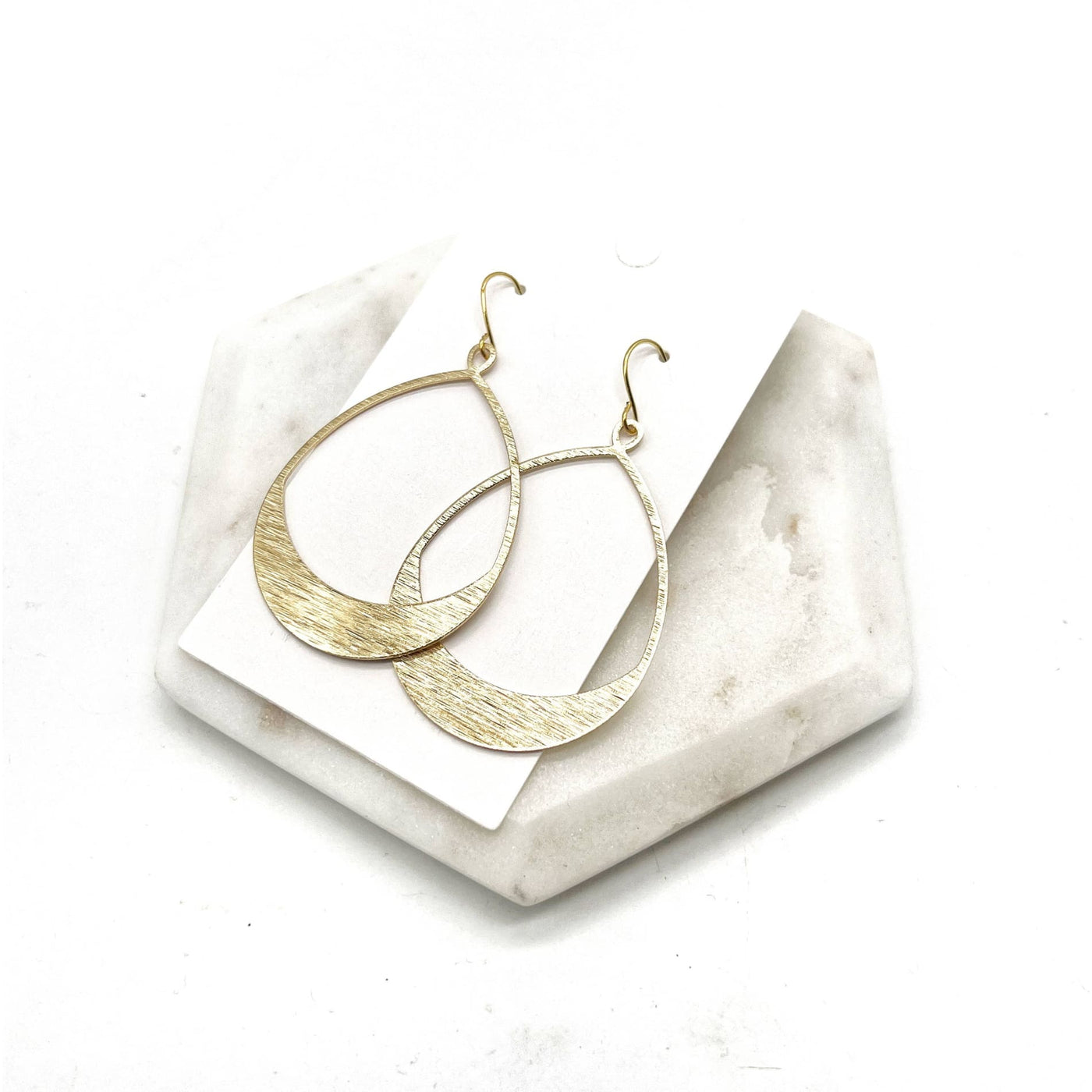 Brushed Metal Oval Hoop Earrings - Gold - 190 Jewelry