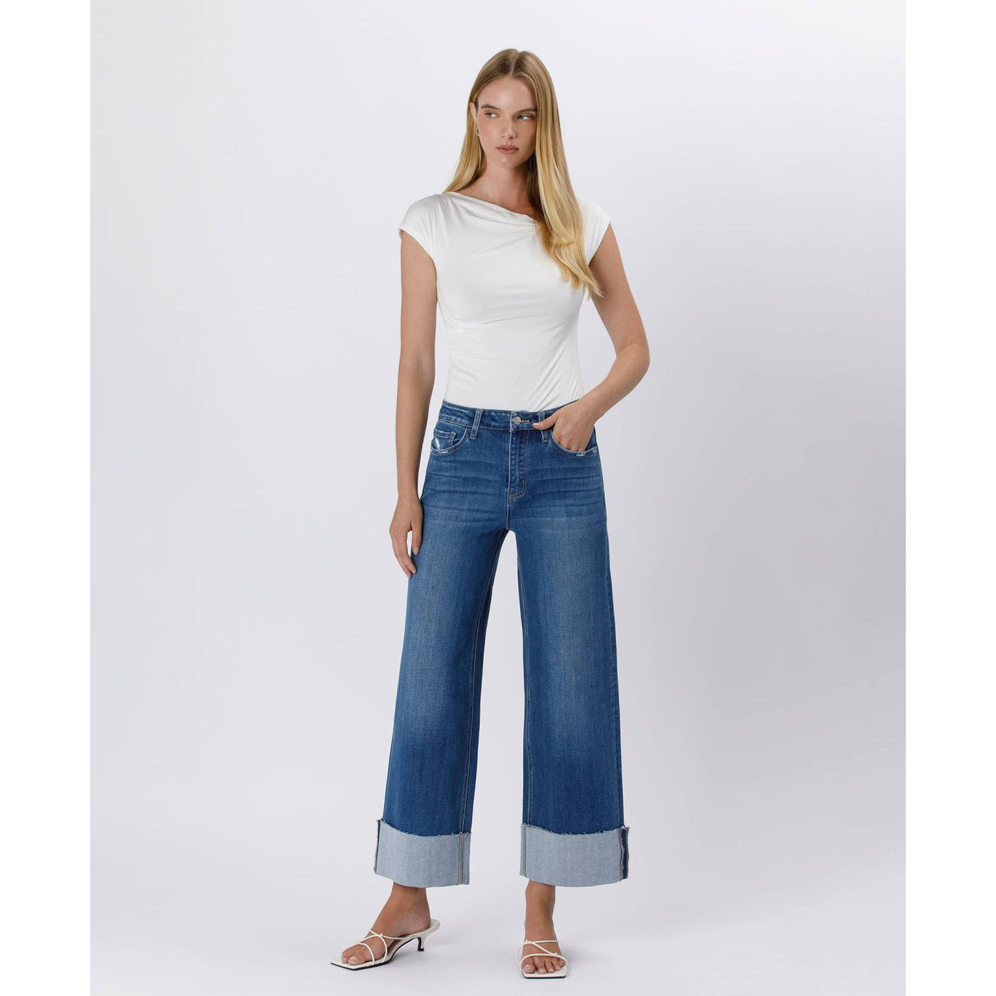 The Karla Jeans - 160 Denim